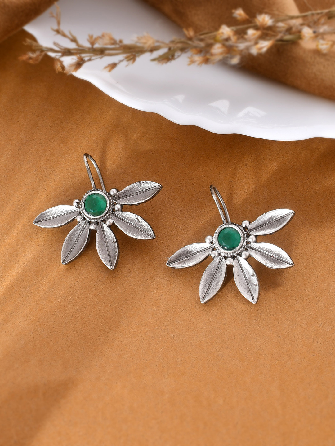 

DASTOOR Silver Plated Studs Earrings
