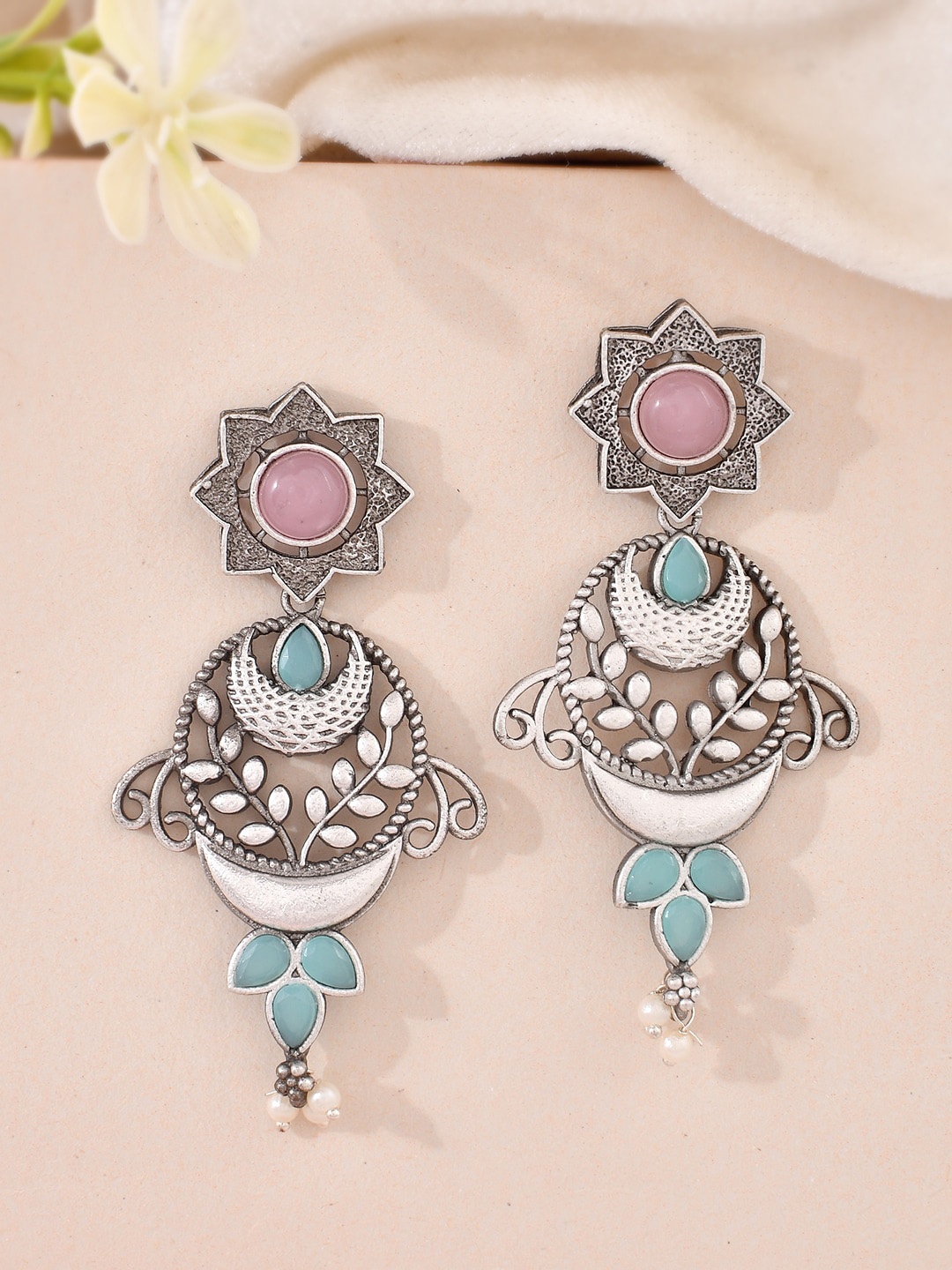 

DASTOOR Silver-Plated Contemporary Silver Drop Earrings
