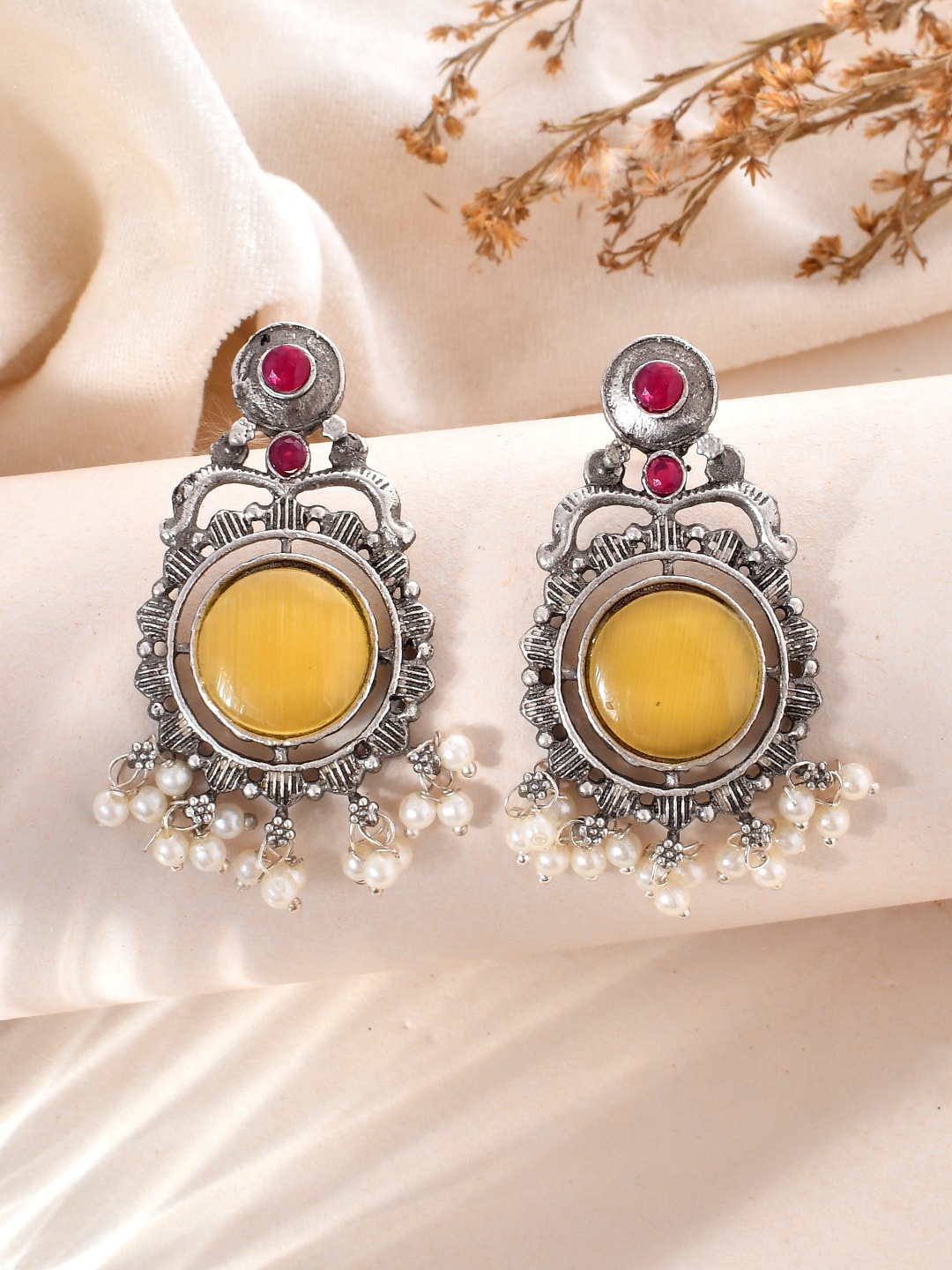 

DASTOOR Silver-Plated Contemporary Drop Earrings
