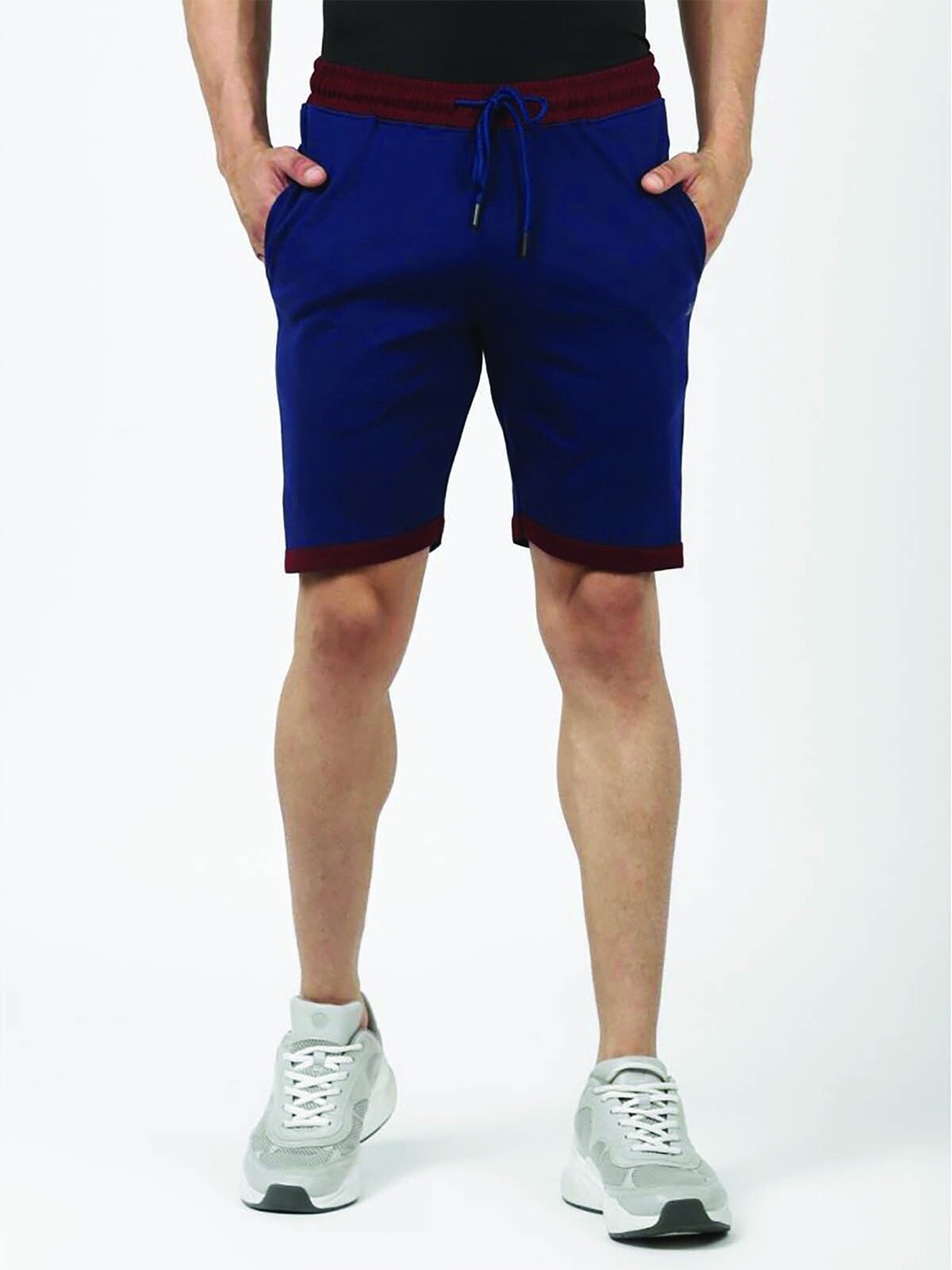 

UrbanMark Men Mid-Rise Stretch Shorts, Navy blue