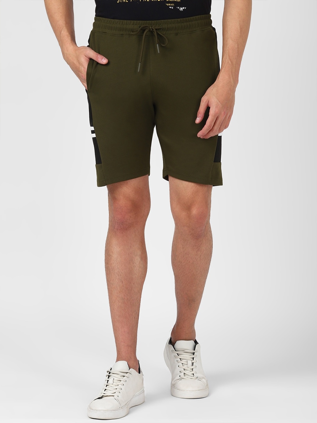

UrbanMark Men Mid Rise Shorts, Olive