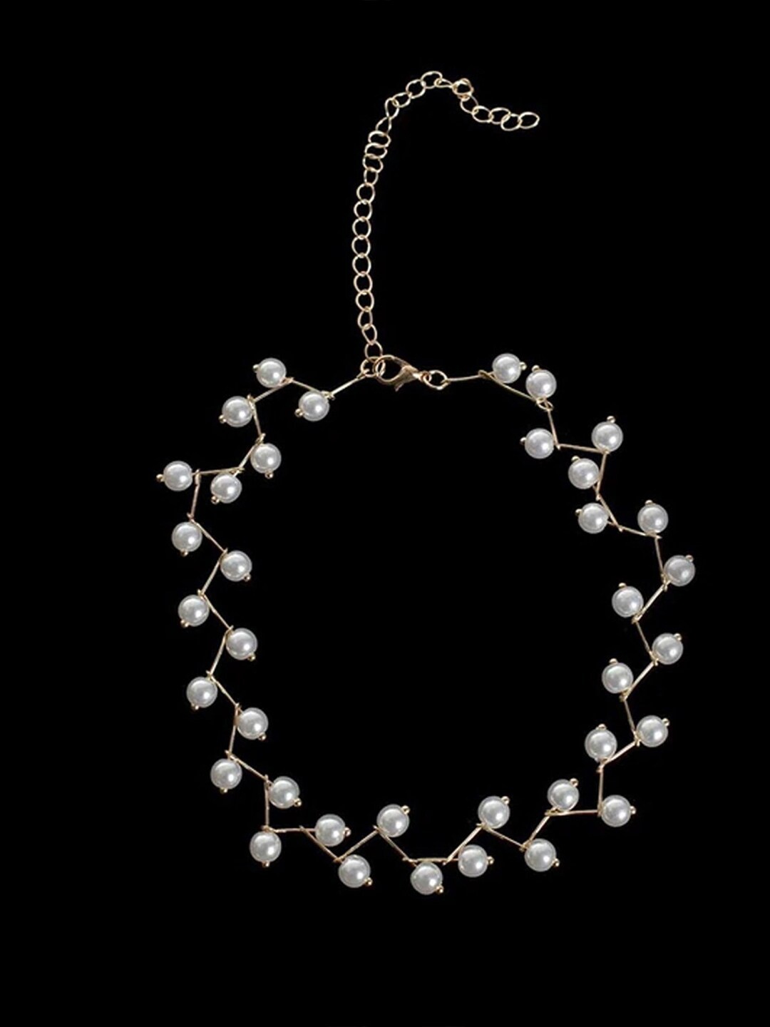 

VAGHBHATT Gold-Plated Choker Necklace, White