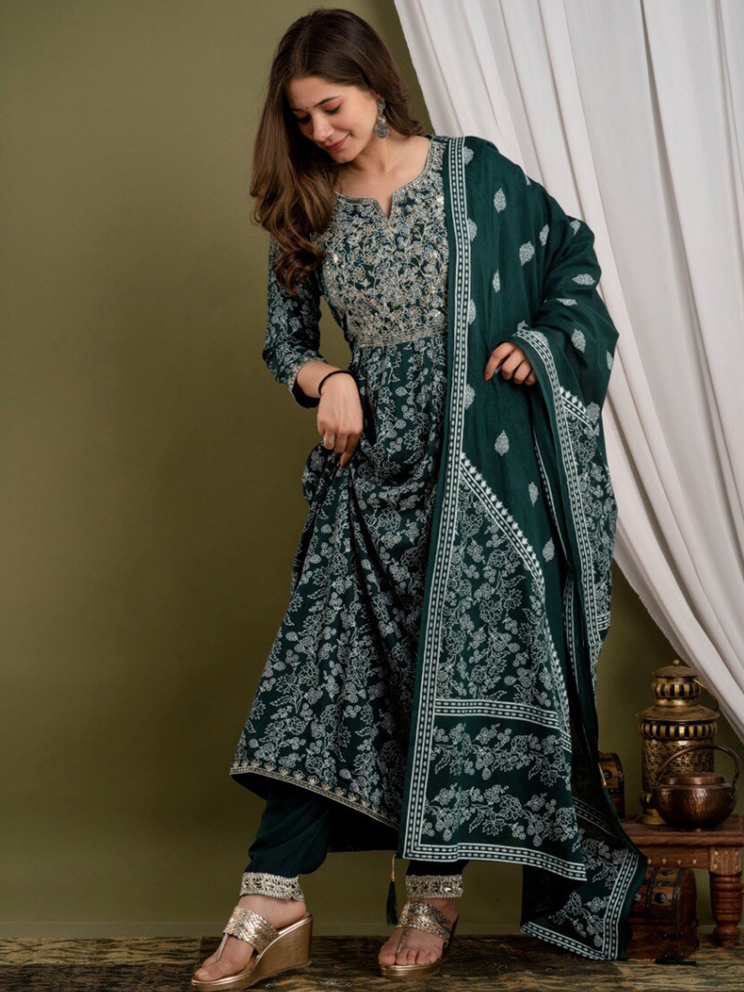 

misbis Floral Printed Thread Work Pleated Kurta With Trousers & Dupatta, Teal