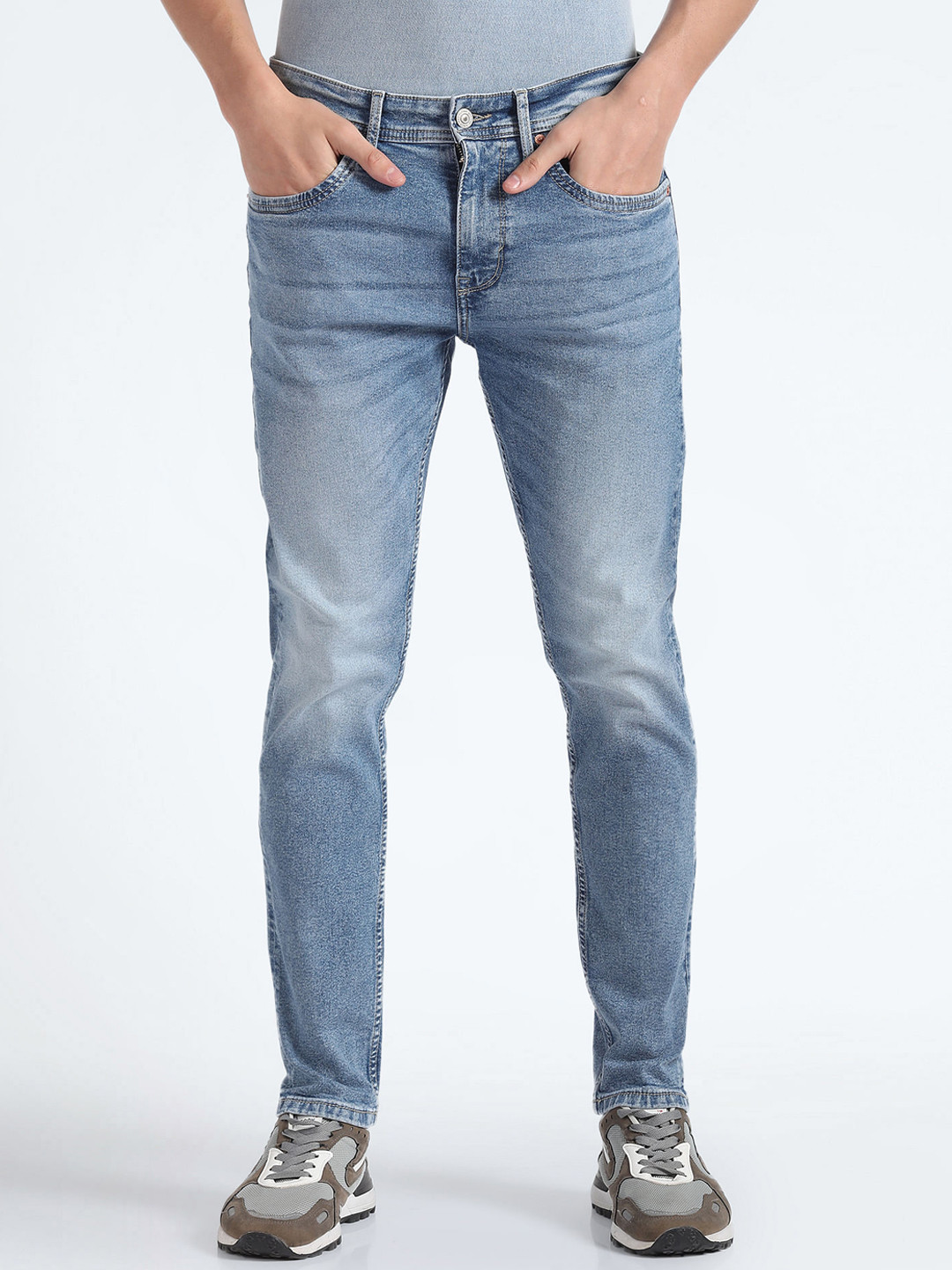 

Flying Machine Men Blue Tapered Fit Low Distress Heavy Fade Stretchable Jeans