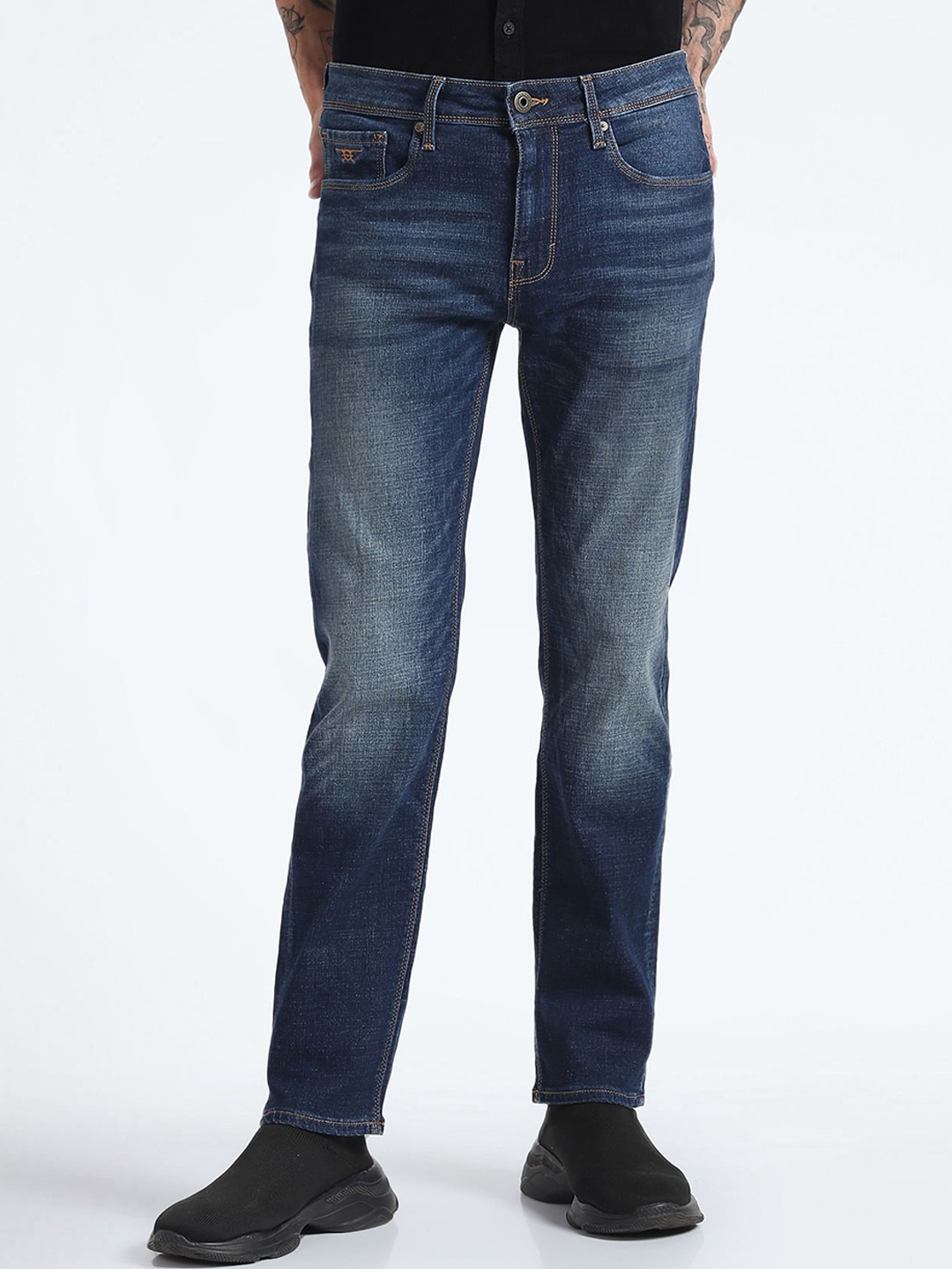 

Flying Machine Men Tapered Fit Light Fade Clean Look Stretchable Jeans, Blue