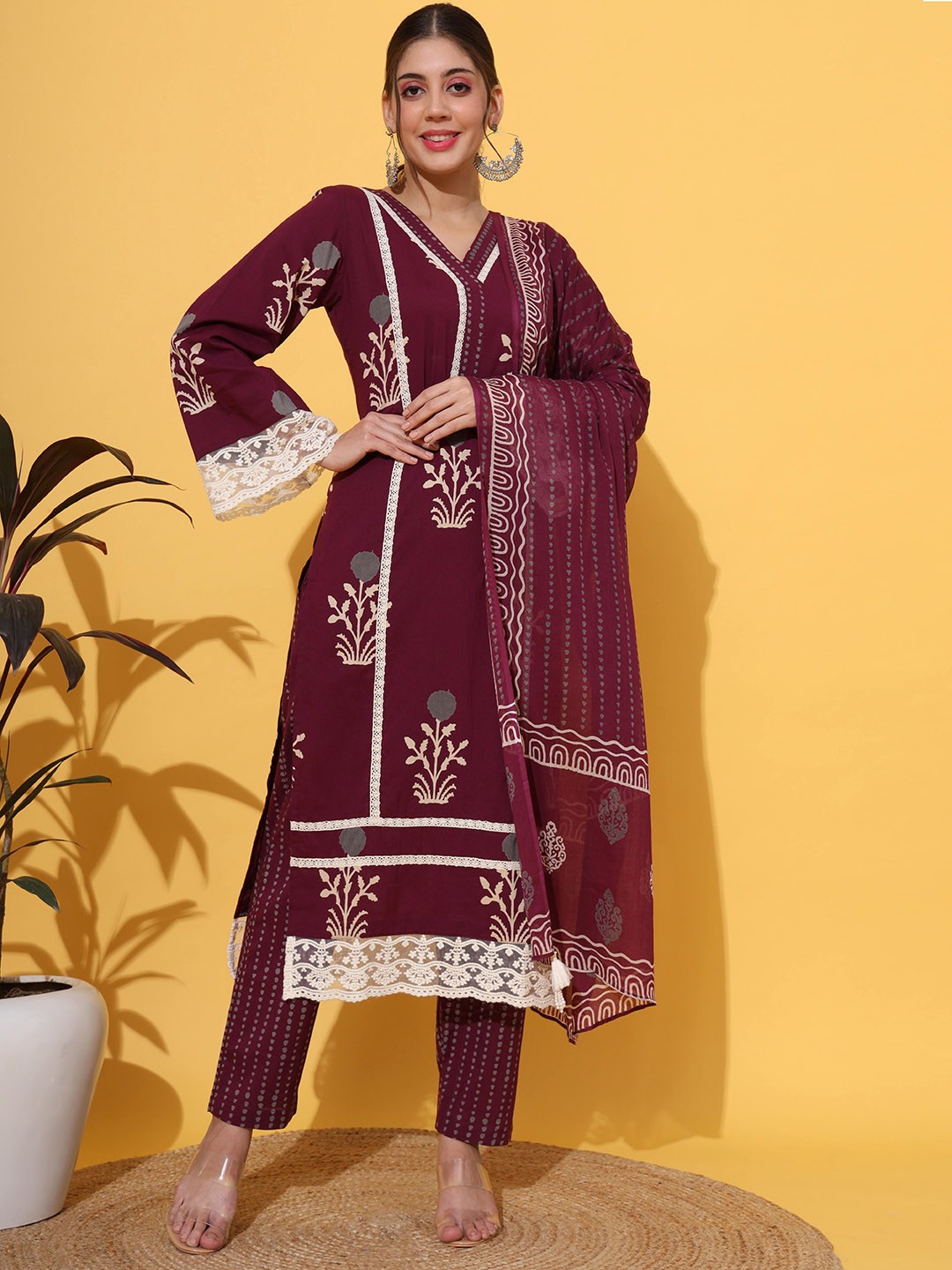 Vbuyz Floral Printed V-Neck Flared Sleeves Straight Kurta With Trousers & Dupatta, Purple