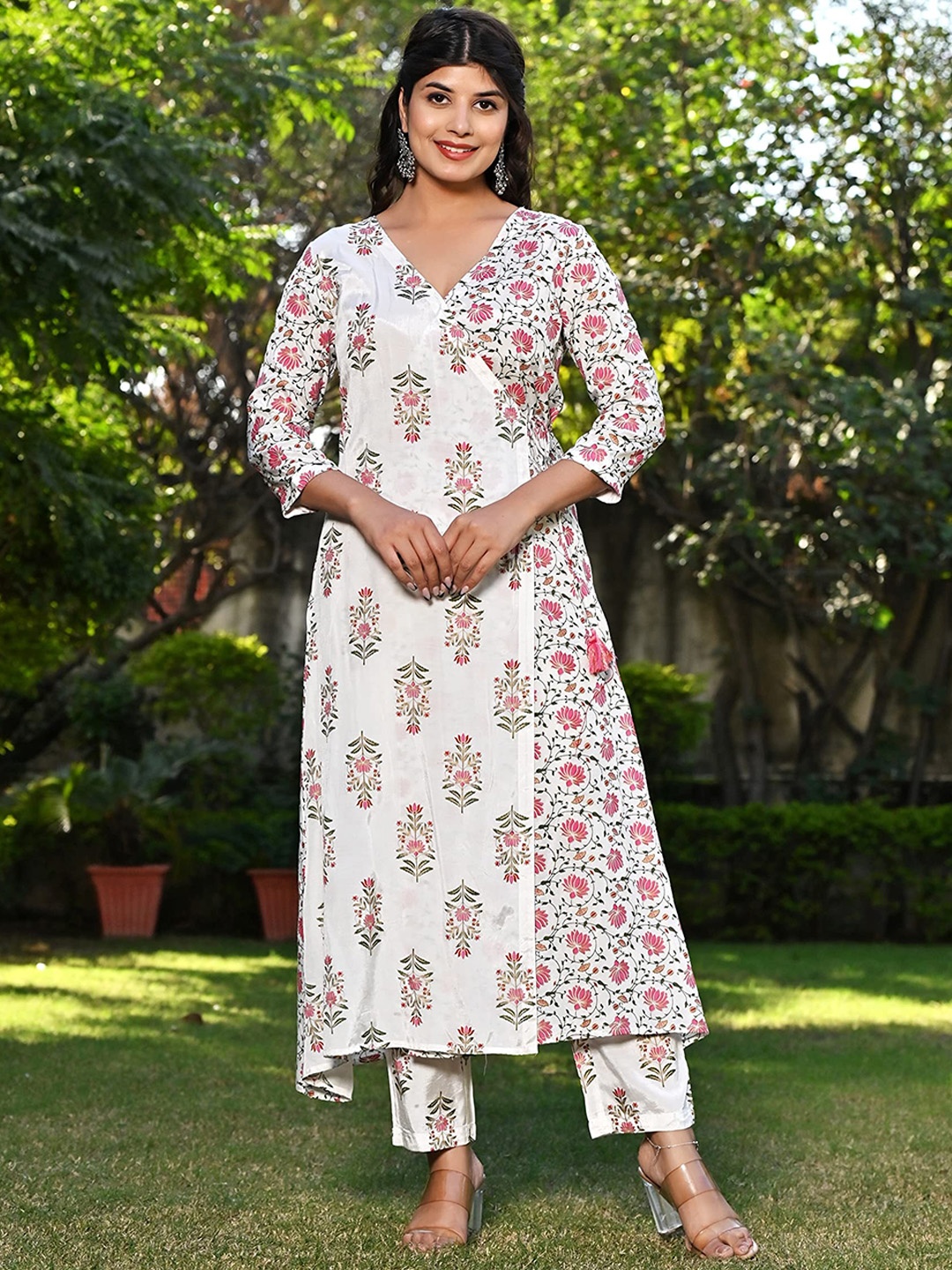 

PUKHYA Ethnic Motifs Printed Angrakha Kurta With Trousers, White
