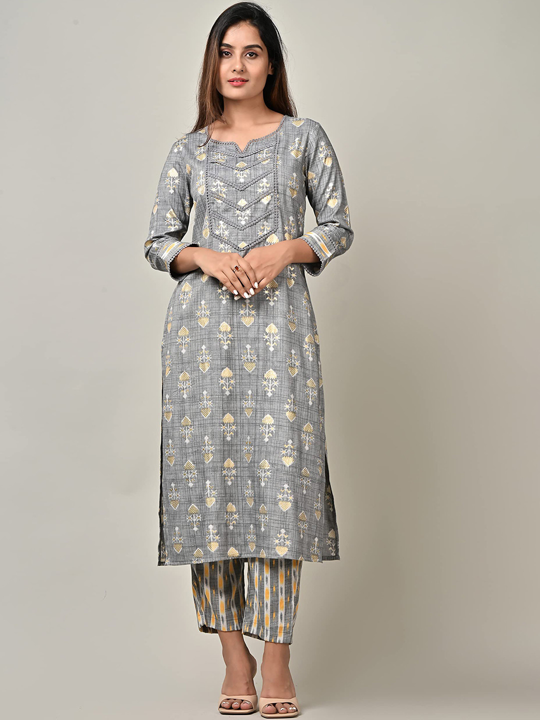 

PUKHYA Ethnic Motifs Printed Regular Kurta With Trousers, Grey