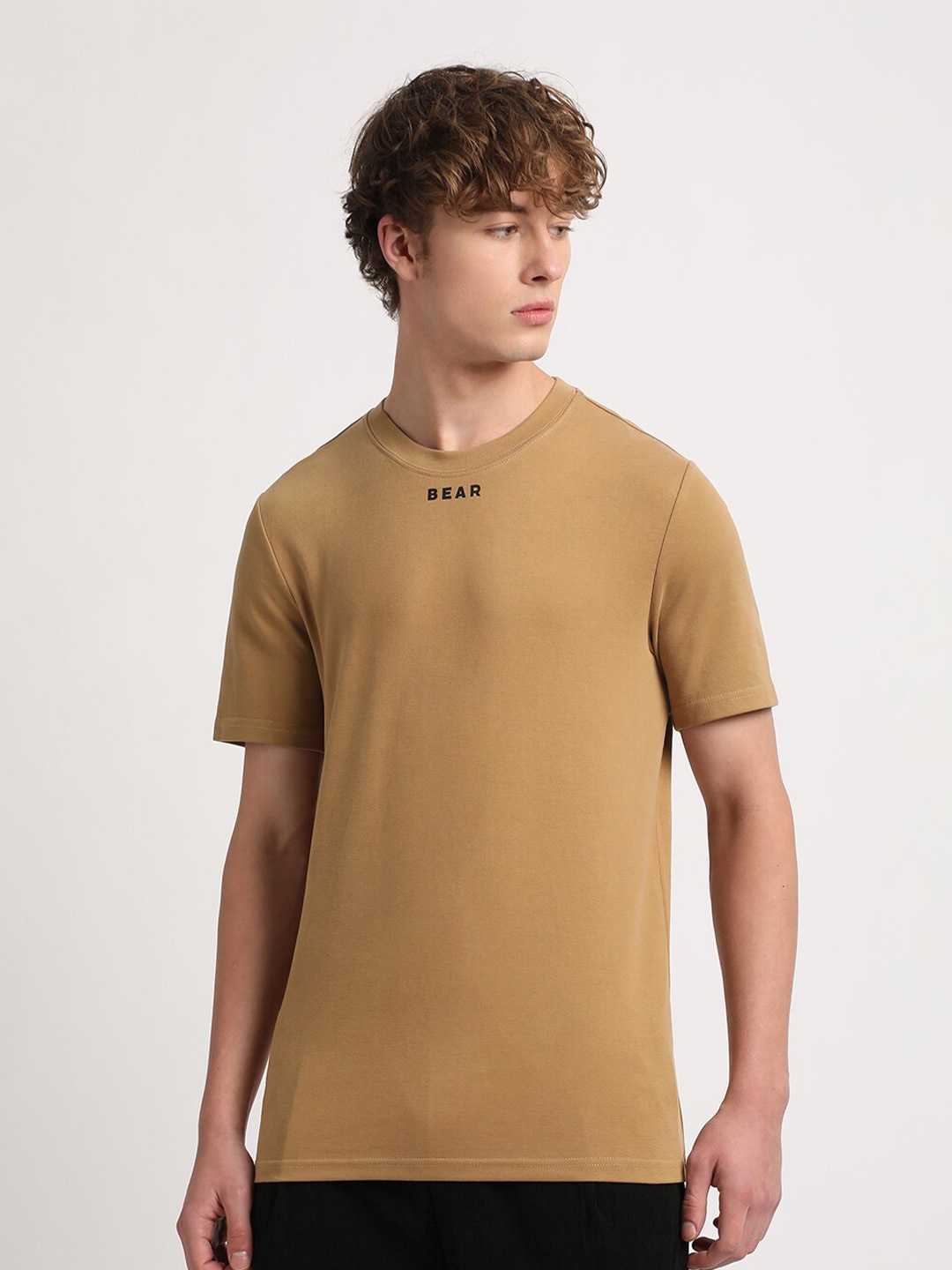 

THE BEAR HOUSE Typography Printed Slim Fit T-shirt, Beige