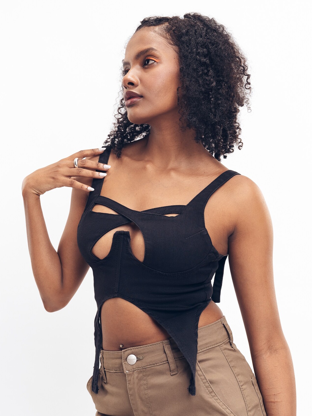 

FREAKINS Cut Out Neck High-Low Crop Top, Black