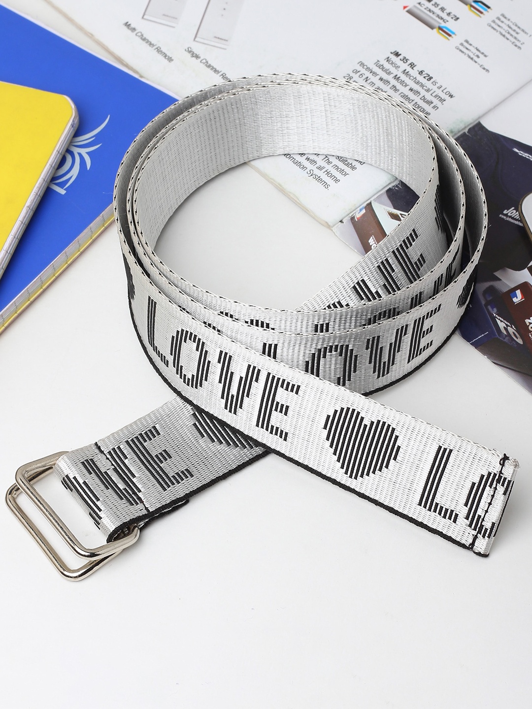 

The Roaster Lifestyle Co. Men Grey & Black Printed D-Ring Buckle Slim Belt