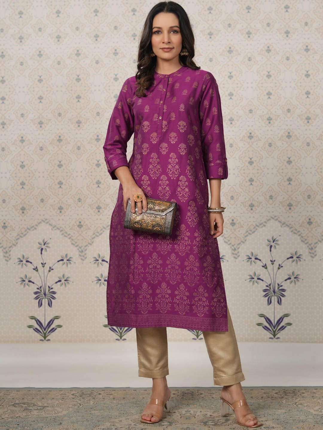 

Ode by House of Pataudi Ethnic Motifs Printed Straight Kurta, Purple