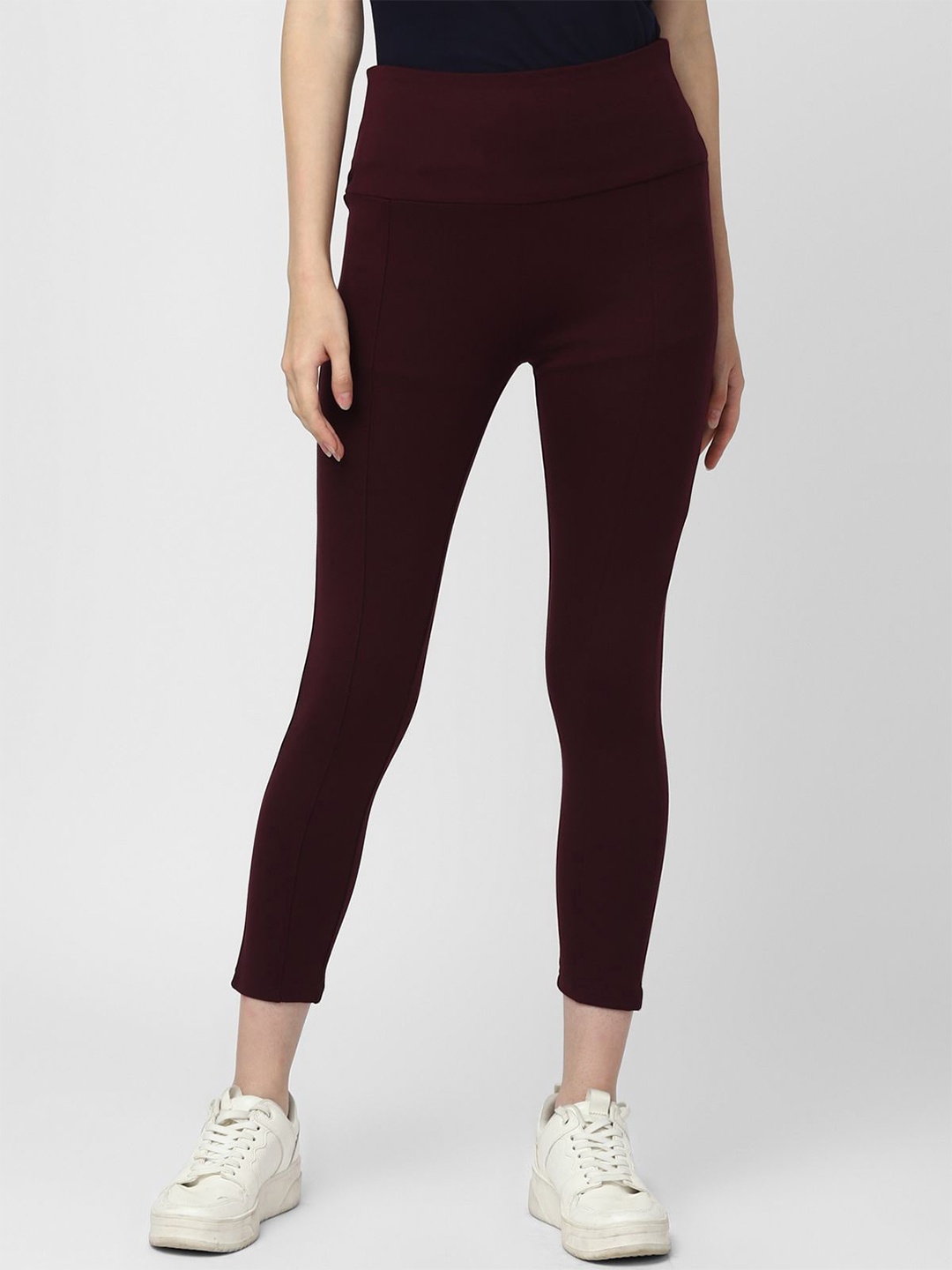 

UrbanMark Women Maroon Skinny Fit Treggings