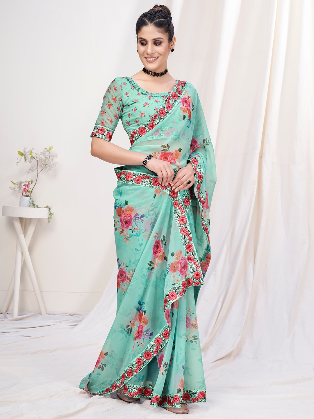 

Mitera Blue & Red Floral Printed Saree
