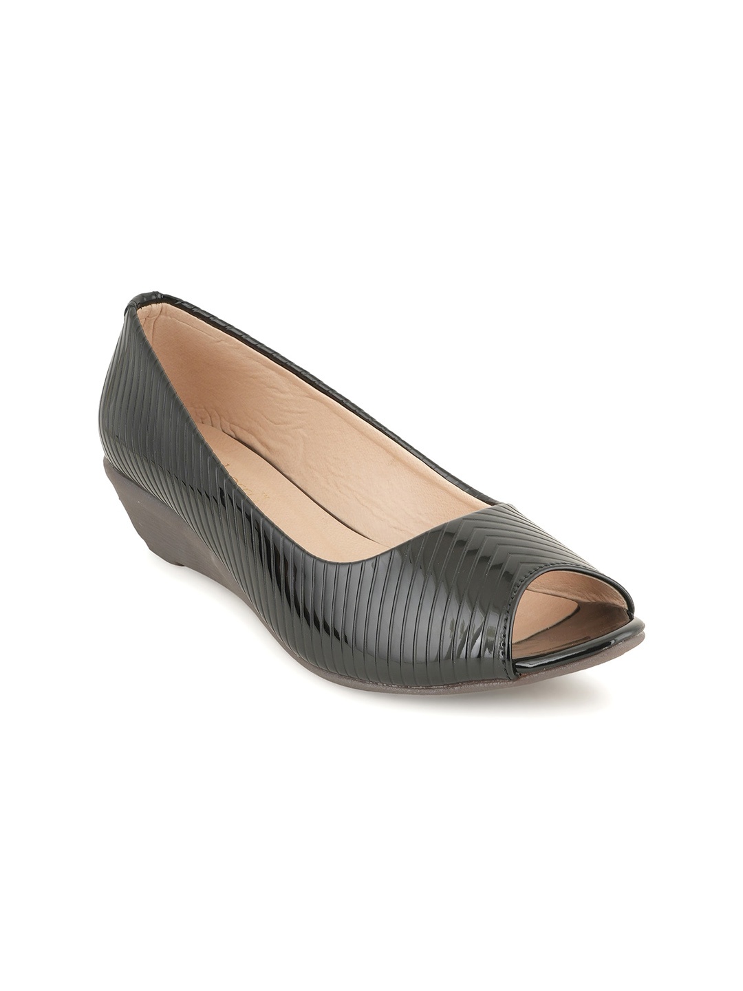 

DressBerry Black Textured Wedge Peep Toes