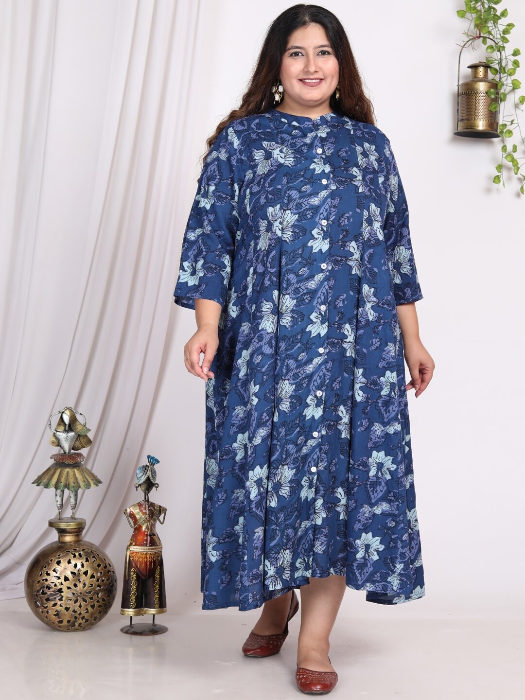 

Swasti Plus Size Floral Print Midi A-Line Dress, Blue