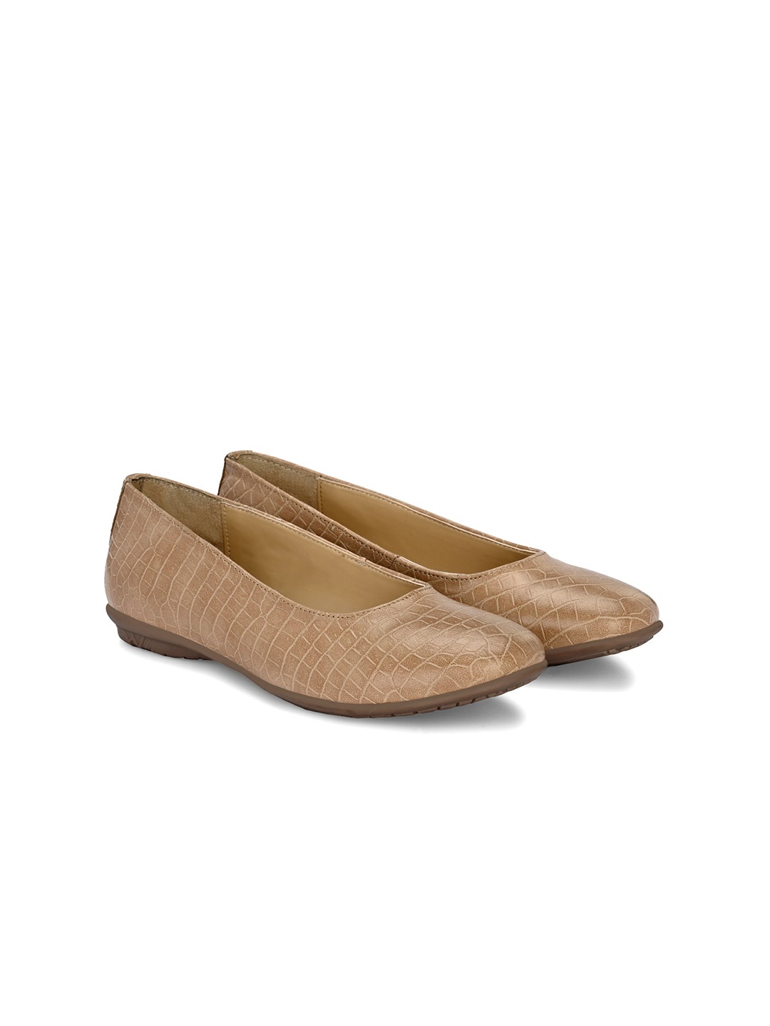 

CARLO ROMANO Textured Round Toe Ballerinas, Beige