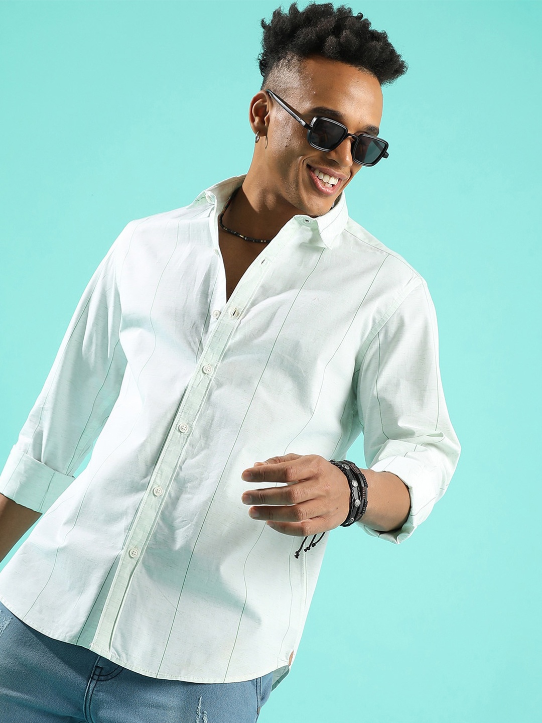 

Campus Sutra White Classic Striped Cotton Casual Shirt