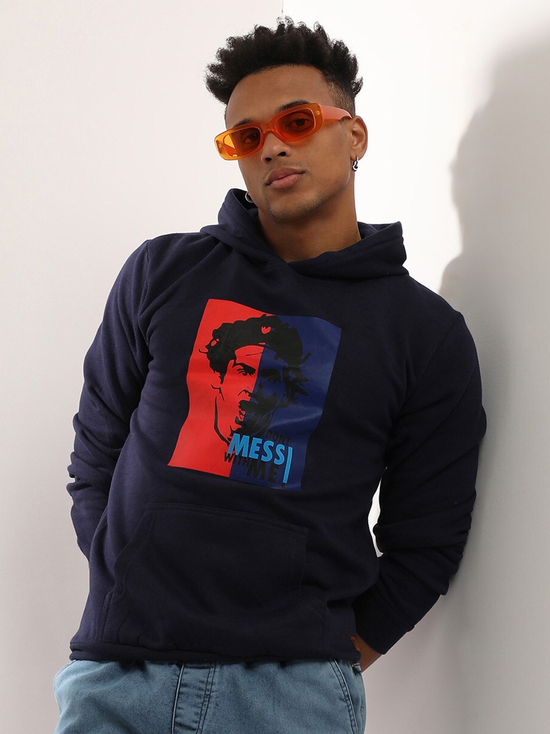 

Campus Sutra Graphic Printed Hooded Cotton Pullover, Navy blue