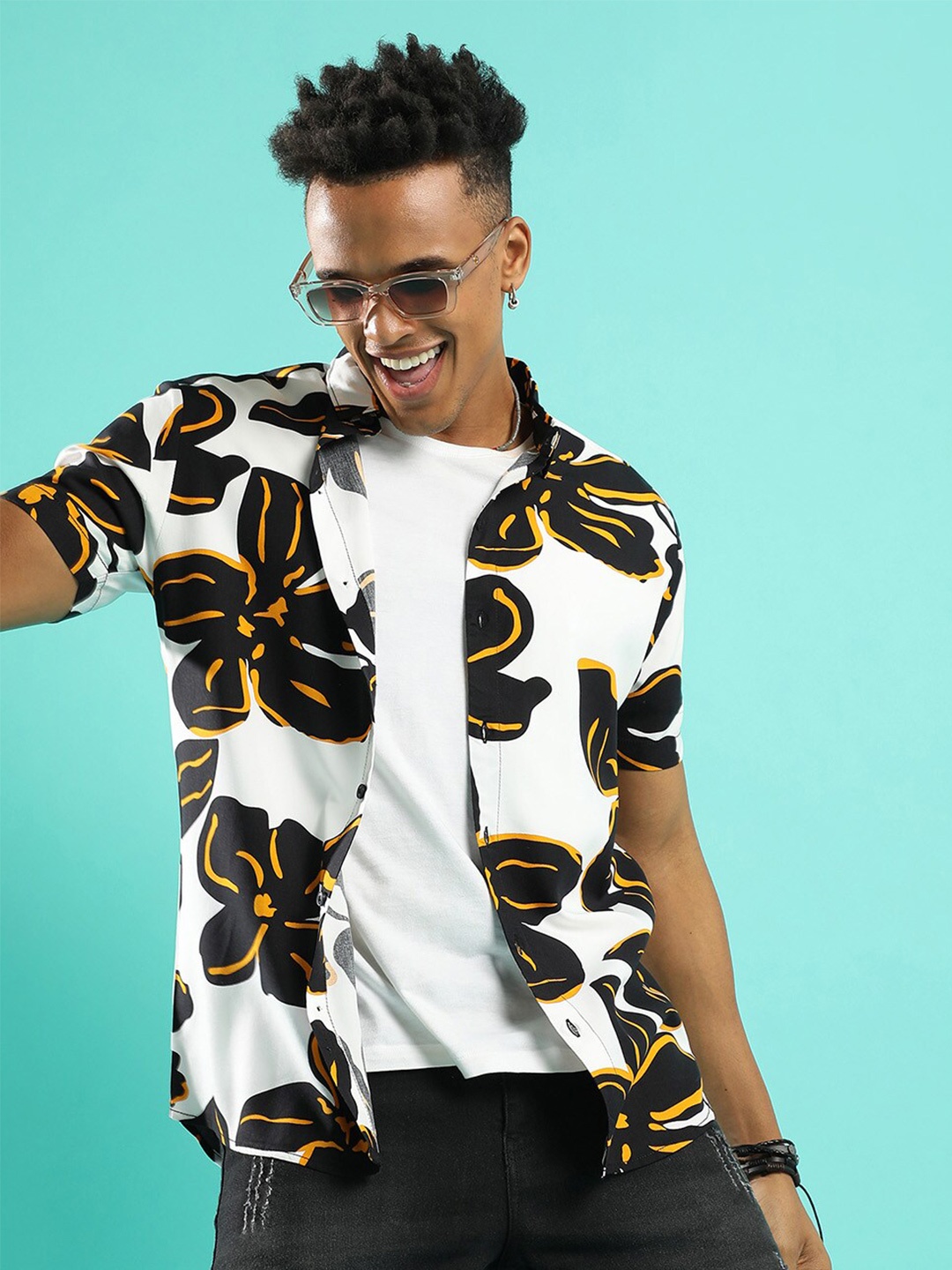 

Campus Sutra Floral Printed Classic Regular Fit Casual Shirt, Multi