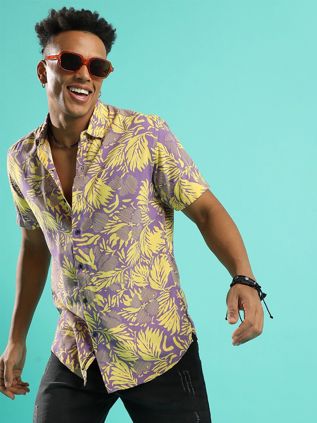 

Campus Sutra Floral Printed Classic Regular Fit Cotton Casual Shirt, Purple