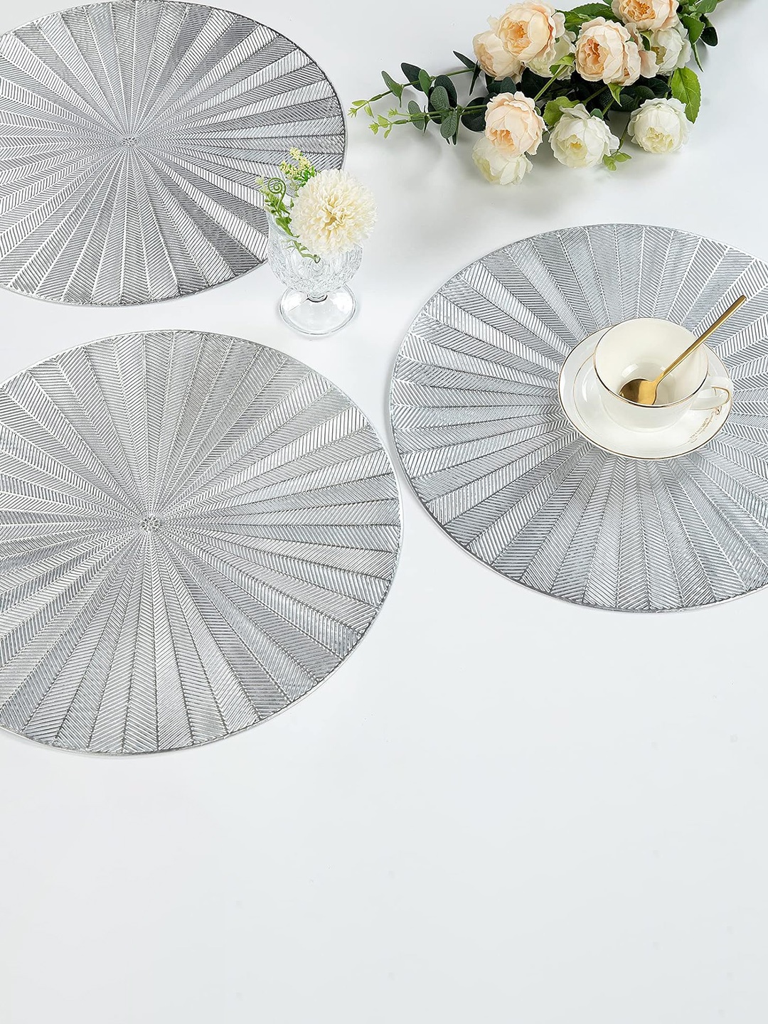 

Dakshya Industries 4 Pieces Geometric Round Table Placemats, Silver