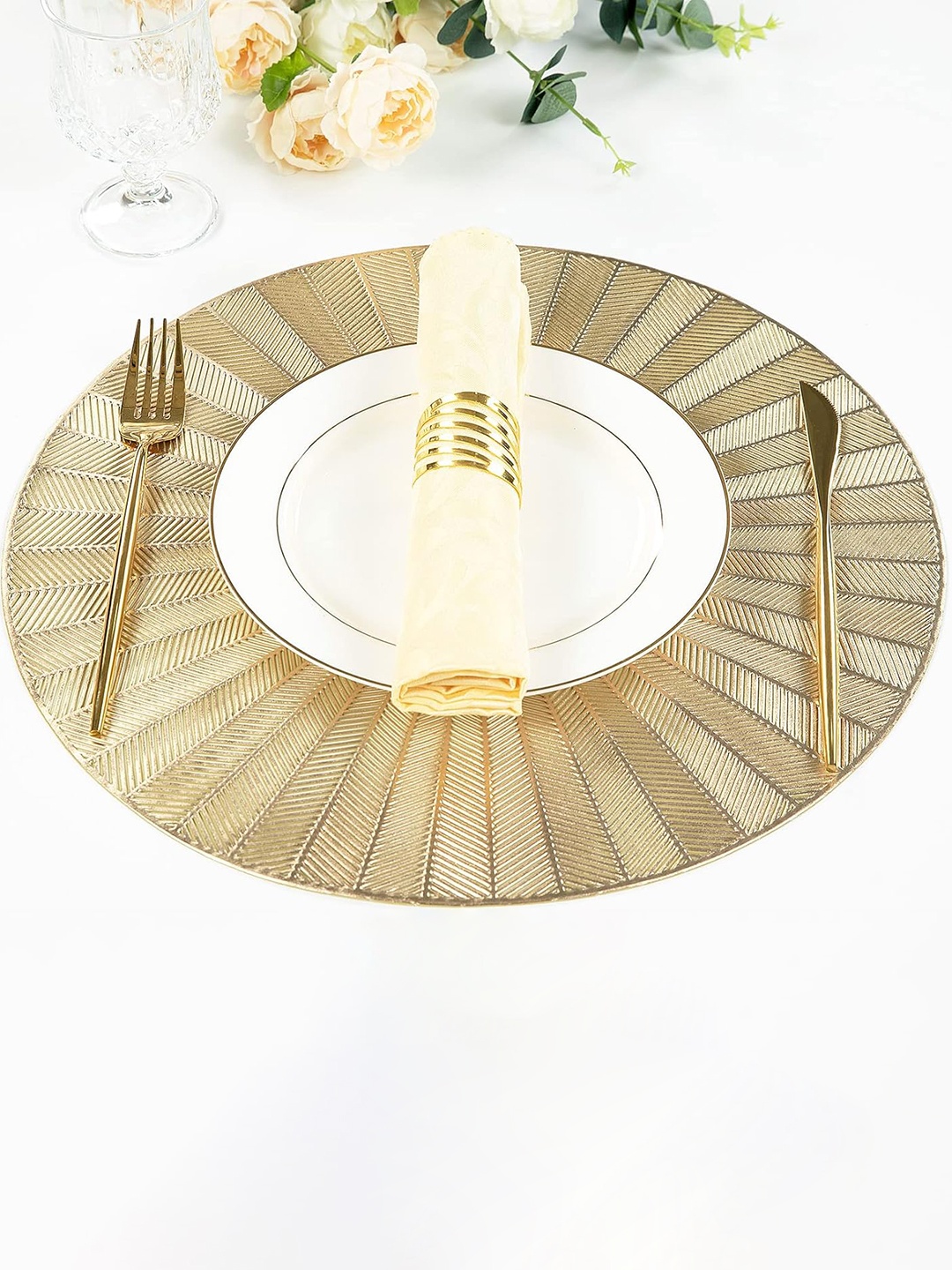 

Dakshya Industries 4 Pieces Circular Table Placemats, Gold