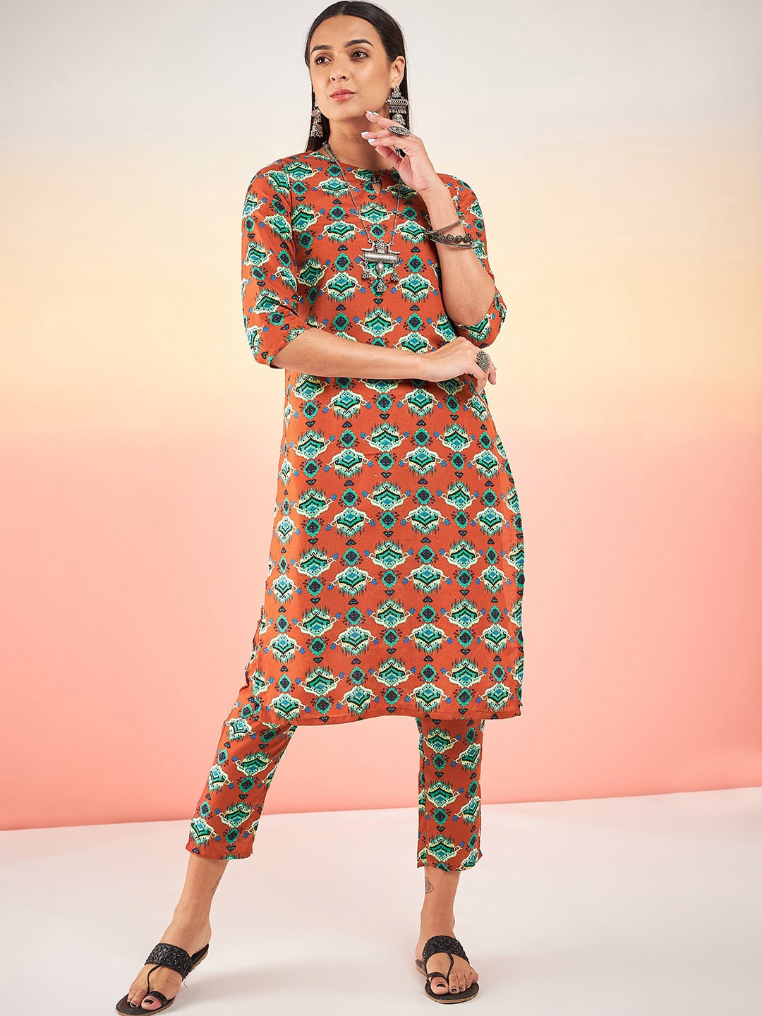 

Sangria Ethnic Printed Straight Kurta With Trouser, Orange