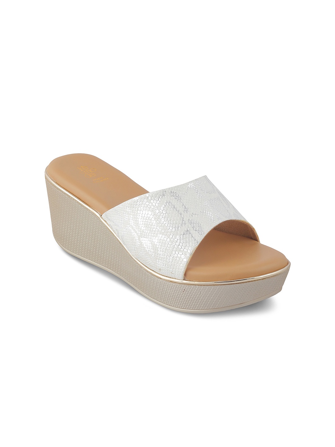 

Tresmode Textured Open Toe Wedge Heels, White