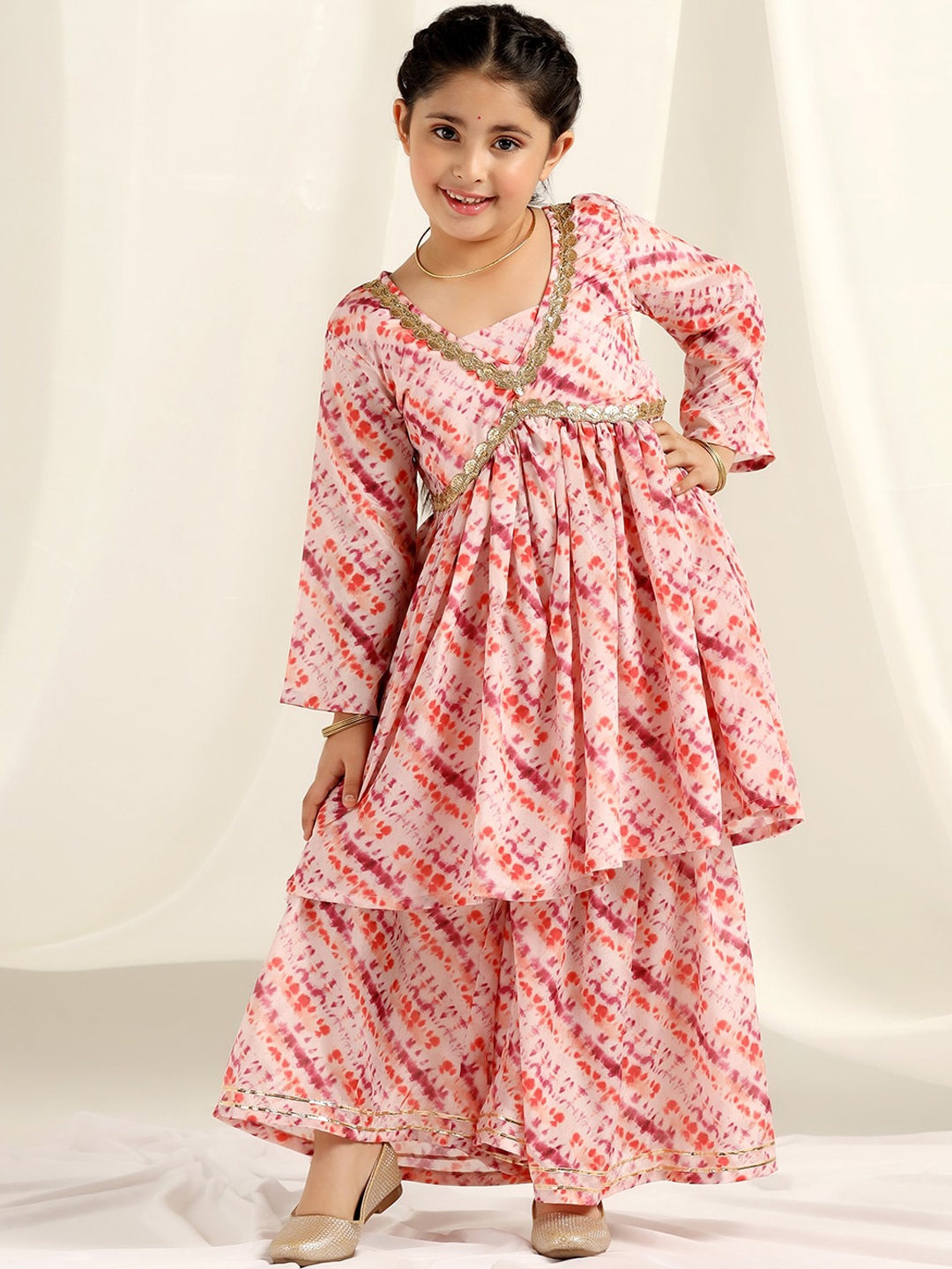 

FASHION DREAM Girls Abstract Printed Empire V-Neck Kurta with Sharara, Pink