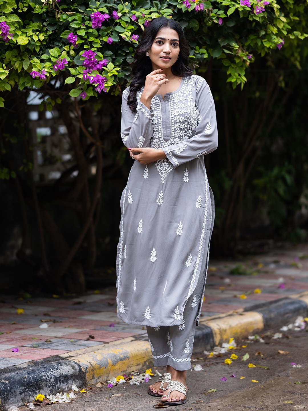 

ADA Ethnic Motifs Embroidered Lucknowi Chikankari Kurta with Trousers, Grey