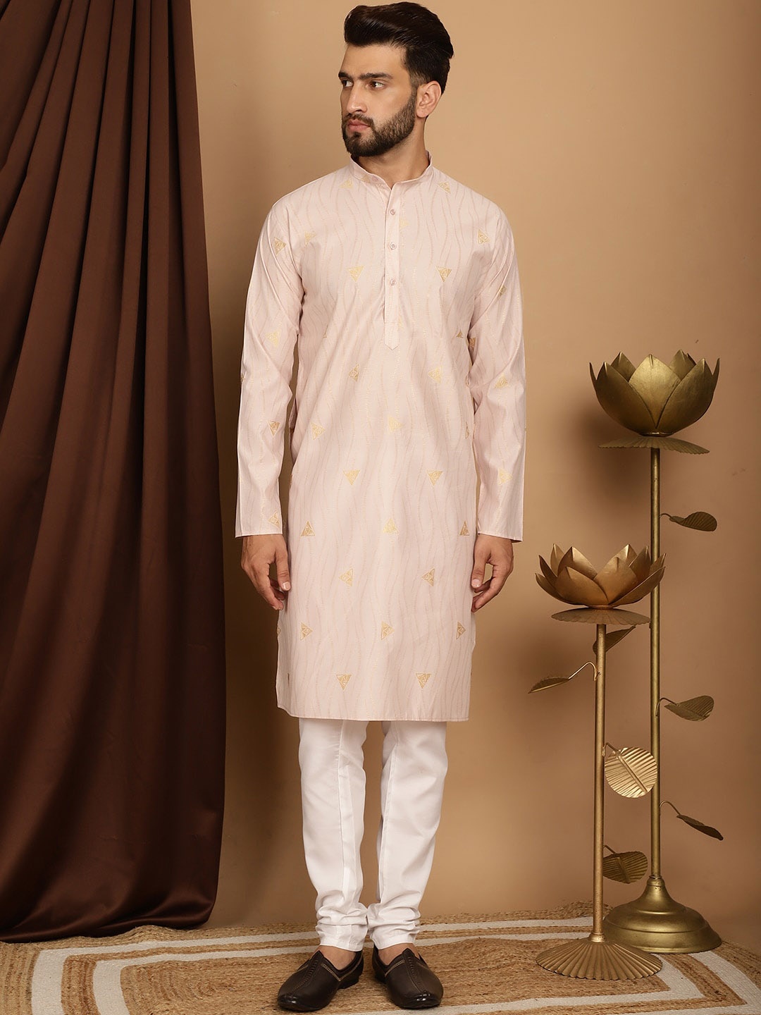 

SOJANYA Printed Kurta with Churidar, Peach