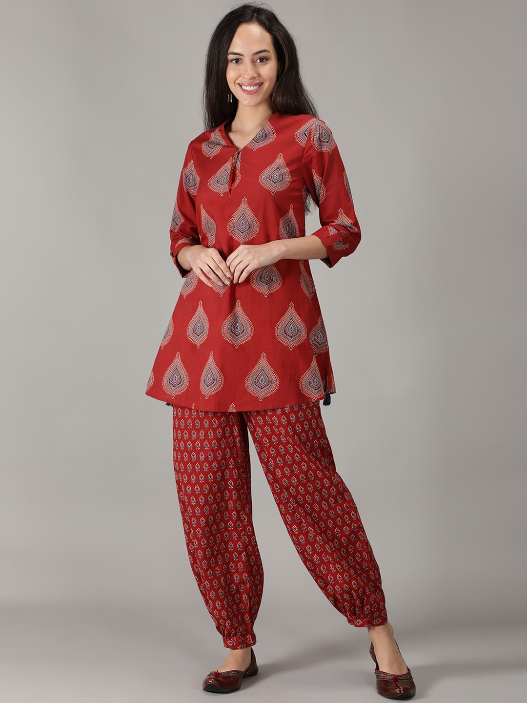 

KASYA Ethnic Motifs Printed V-Neck Roll Up Sleeves Pure Cotton A-Line Kurti with Salwar, Maroon