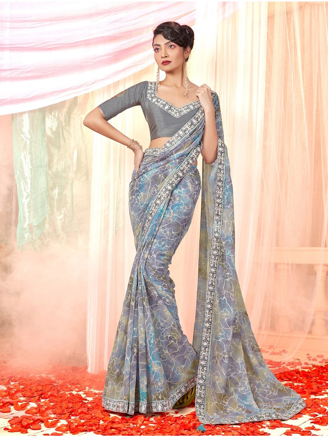 

KALINI Grey & White Floral Embroidered Pure Georgette Saree