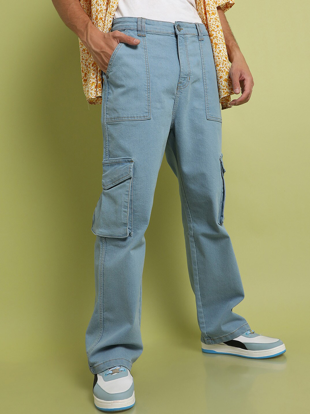 

Campus Sutra Men Smart Wide Leg Clean Look Stretchable Cargo Jeans, Blue