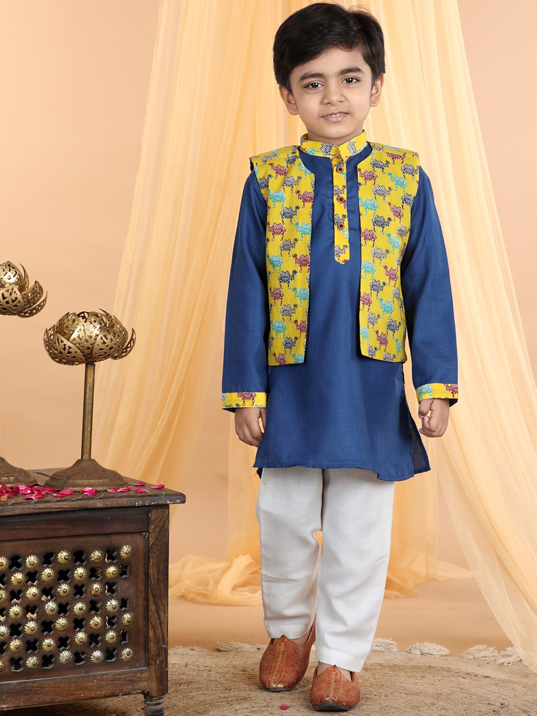 

Here&Now X Kinder Kids Boys Pure Cotton Straight Kurta With Pyjamas & Jacket, Blue