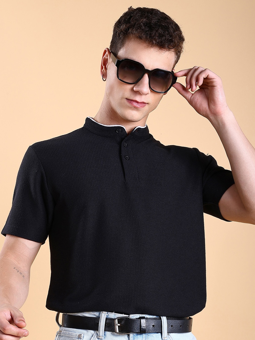 

HIGHLANDER Relaxed Fit Polo Collar Popcorn Structured Tshirt, Black
