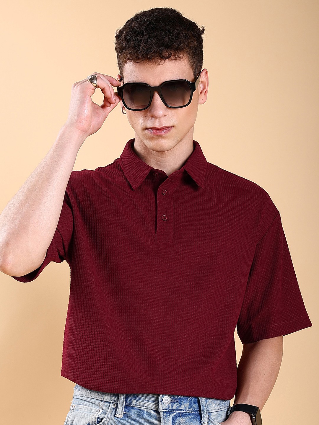 

HIGHLANDER Popcorn Structured Oversized T-shirt, Maroon