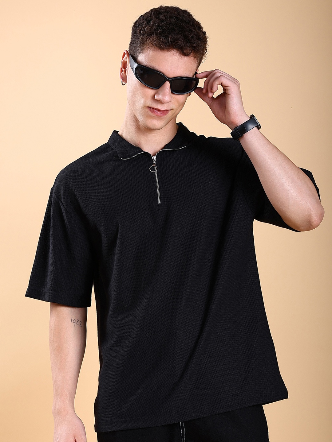 

HIGHLANDER Men Polo Collar Popcorn Structured T-shirt, Black