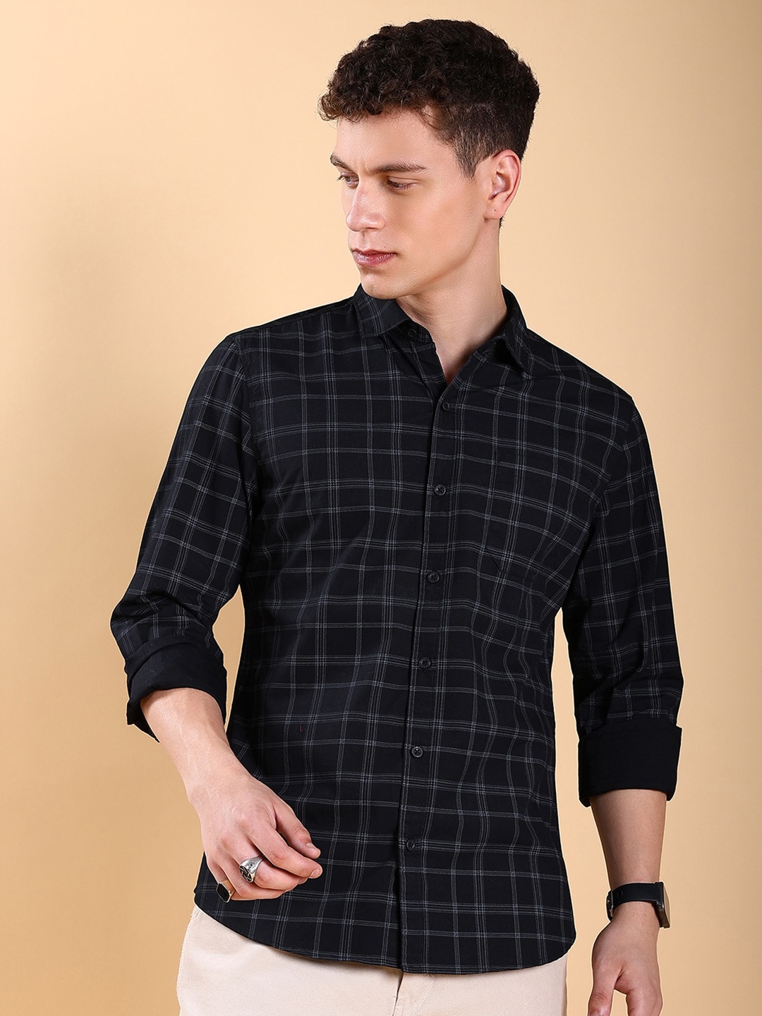 

HIGHLANDER Black Slim Fit Checked Casual Shirt