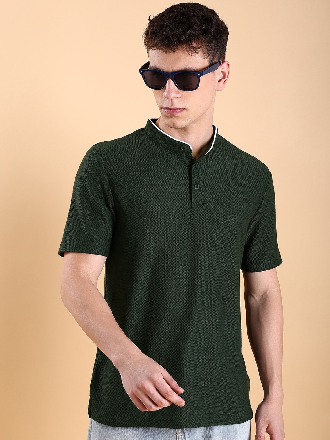 

HIGHLANDER Henley Neck Relaxed Fit Popcorn Structured T-shirt, Olive