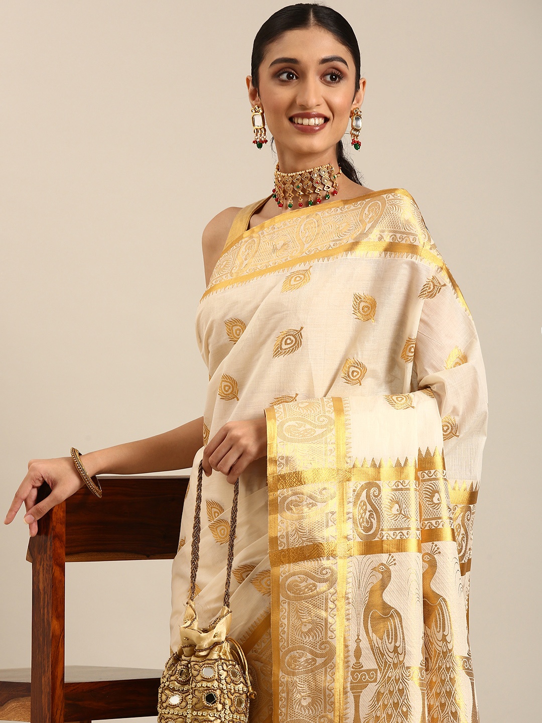 

Thara Sarees Floral Zari Pure Cotton Kasavu Saree, Off white