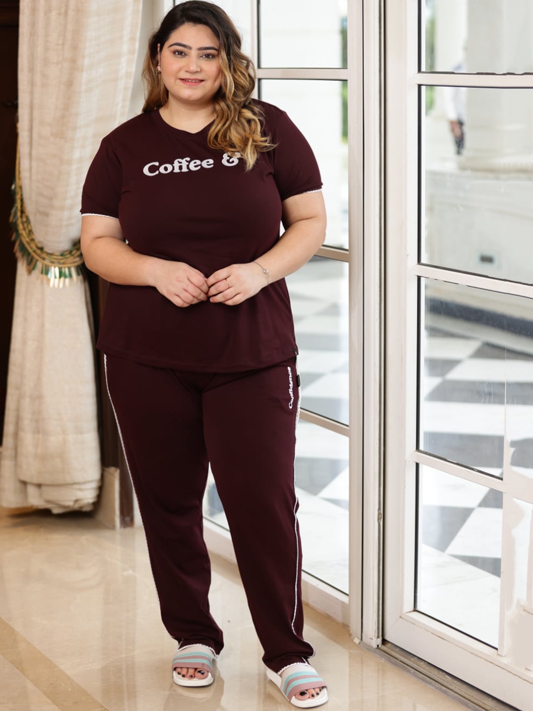 

TITTLI Plus Size Typography Printed Pure Cotton Night suit, Maroon