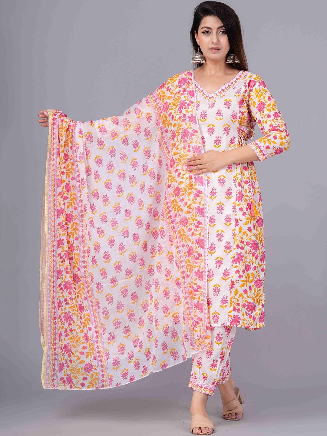 

KPF Floral Printed Regular Pure Cotton Kurta With Trousers & Dupatta, Pink