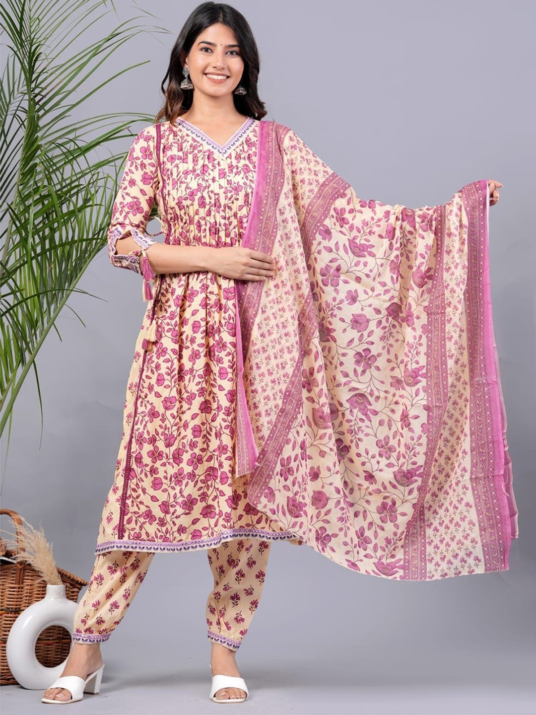 

KPF Floral Printed Regular Pure Cotton Kurta With Trousers & Dupatta, Pink