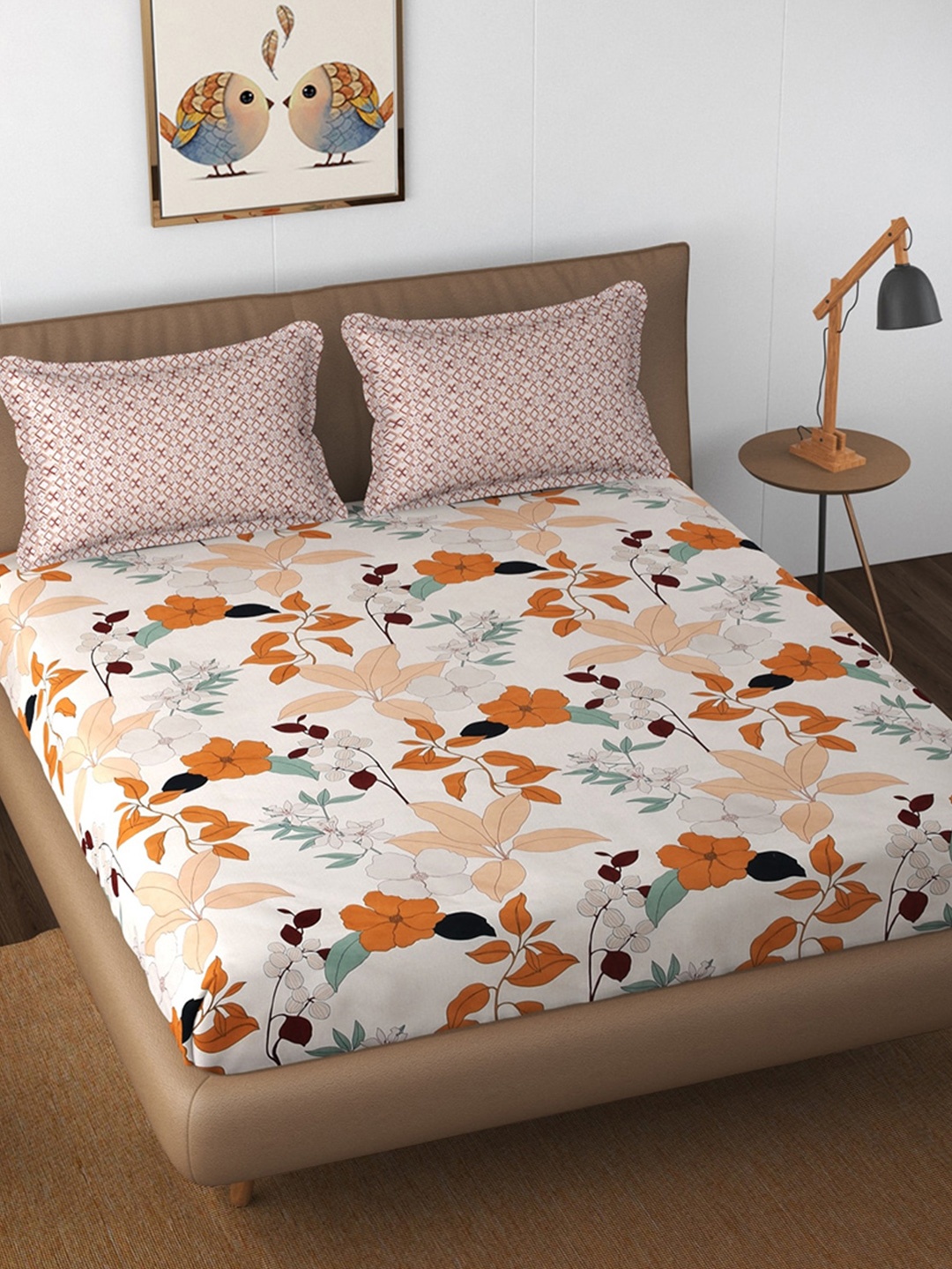 

Florida White & Orange Floral 130 TC King Bedsheet with 2 Pillow Covers
