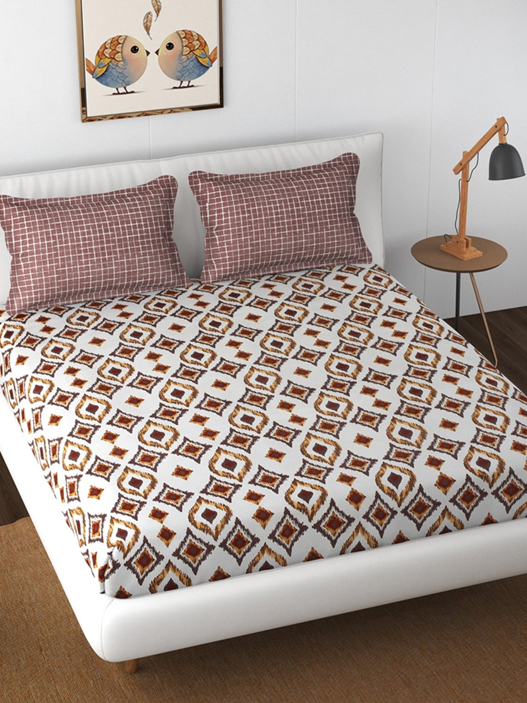 

Florida Brown & White Geometric 130 TC King Fitted Bedsheet with 2 Pillow Covers