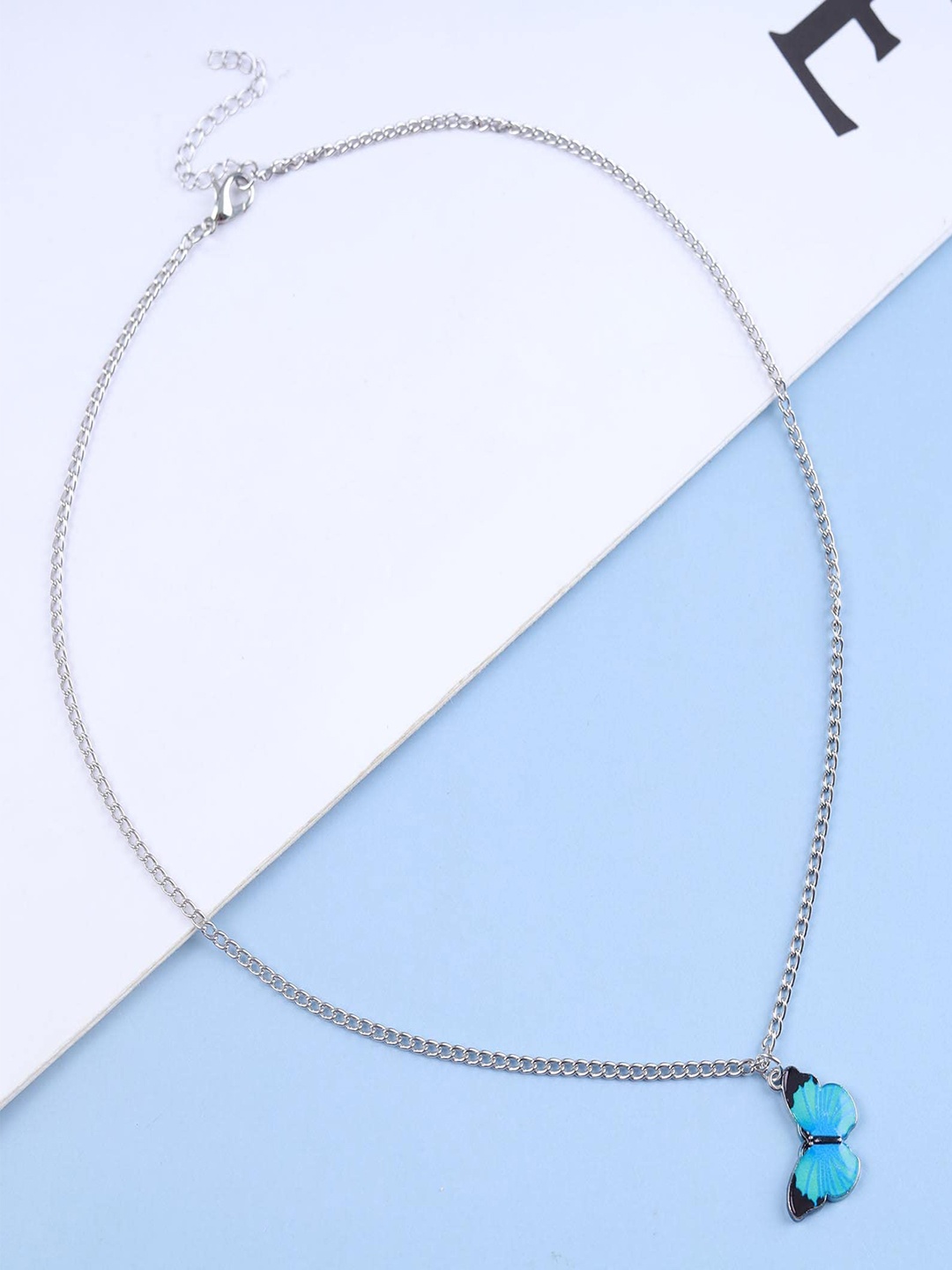 

FIMBUL Silver-Plated Gradient Butterfly Necklace