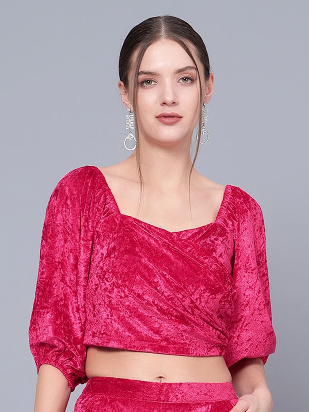 

Golden Kite Sweetheart Neck Puff Sleeve Velvet Crop Top, Fuchsia