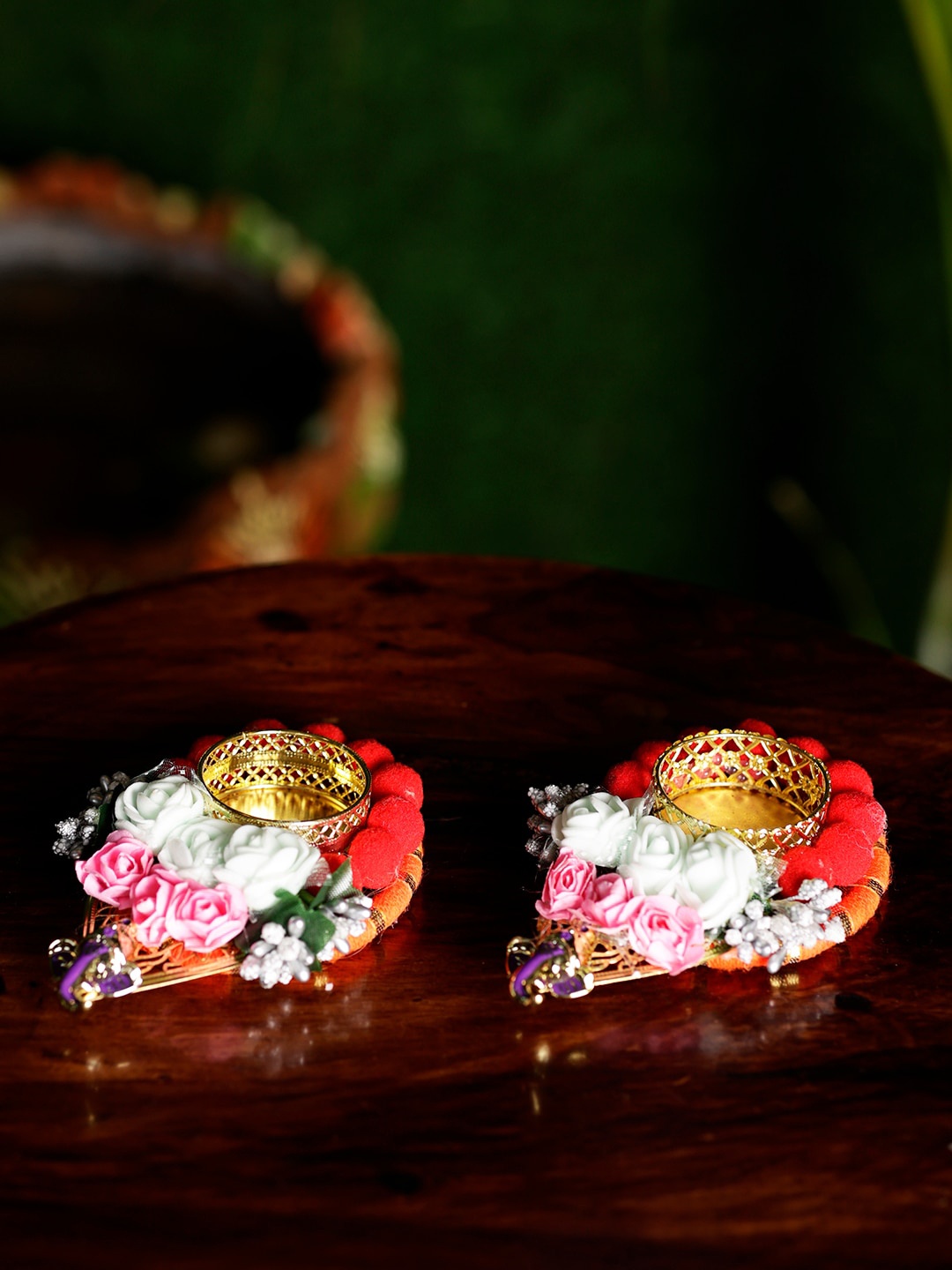 

PASSION PETALS Red & Blue 2-Pieces Floral Pattern Tea Light Holders